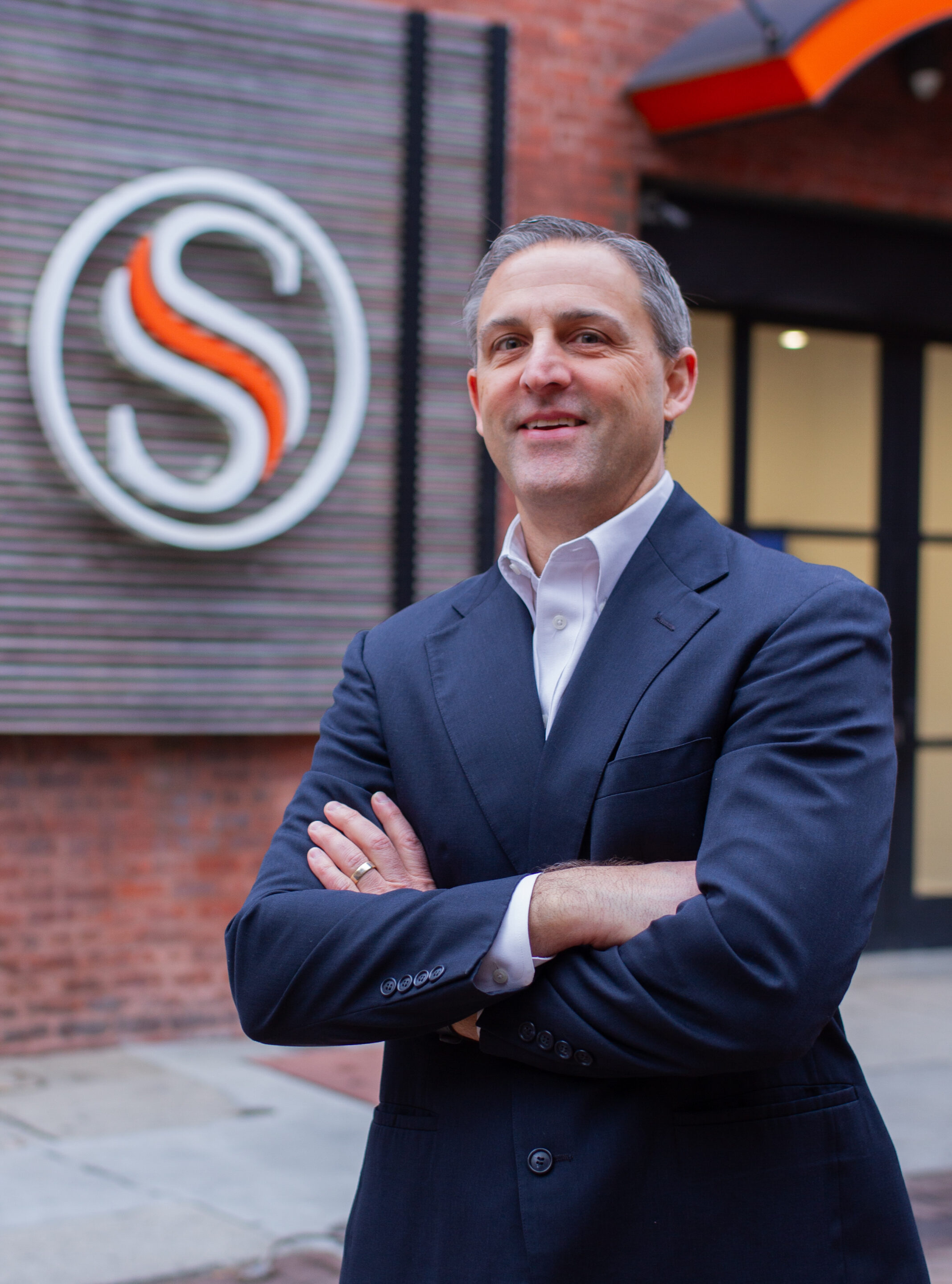 Portrait of Kevin R. Veith, HR Director